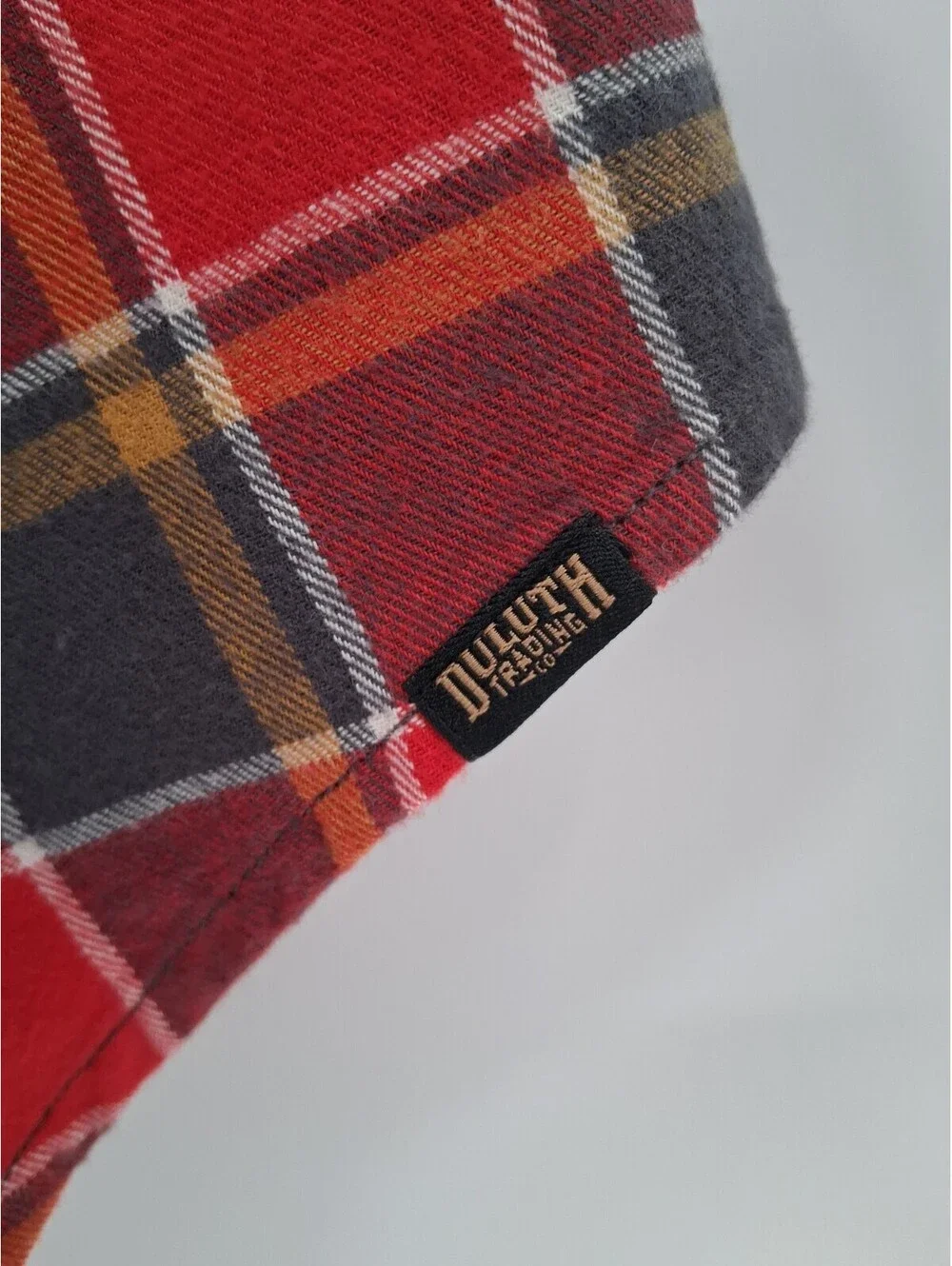 Duluth Flannel Shirt Men’s Medium Tall Red Free Swingin' Relaxed Fit Work Plaid